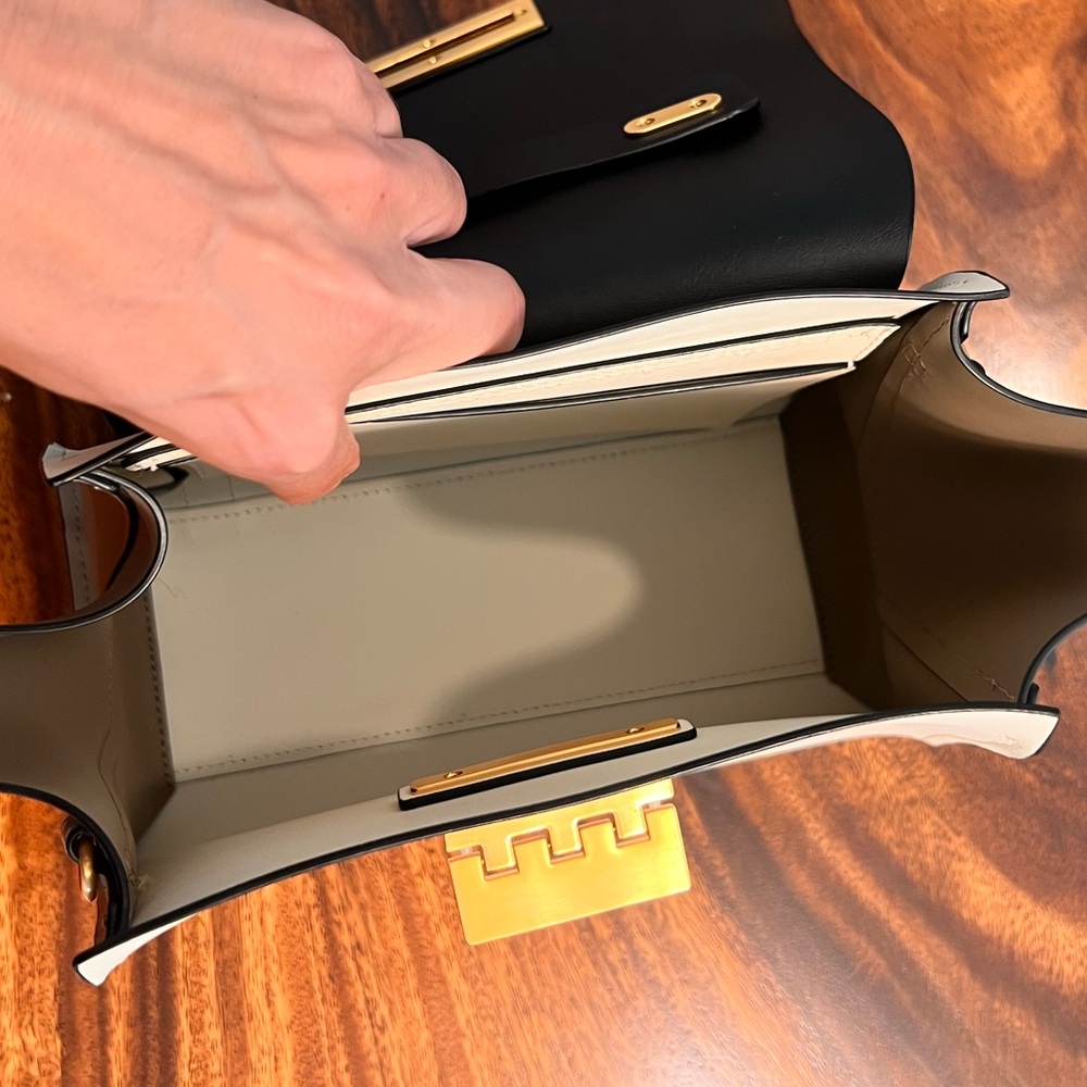 Zac Posen Eartha ColorBlock Black & Cream Convertible Satchel EUC SOLD OUT Every - Picture 4 of 17